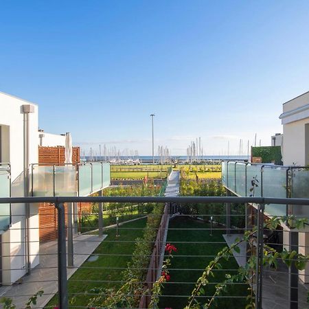 H11 Luxury 9A - Porto - Piscina - Jacuzzi Apartment Santo Stefano al Mare Bagian luar foto