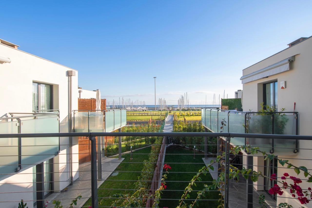 H11 Luxury 9A - Porto - Piscina - Jacuzzi Apartment Santo Stefano al Mare Bagian luar foto